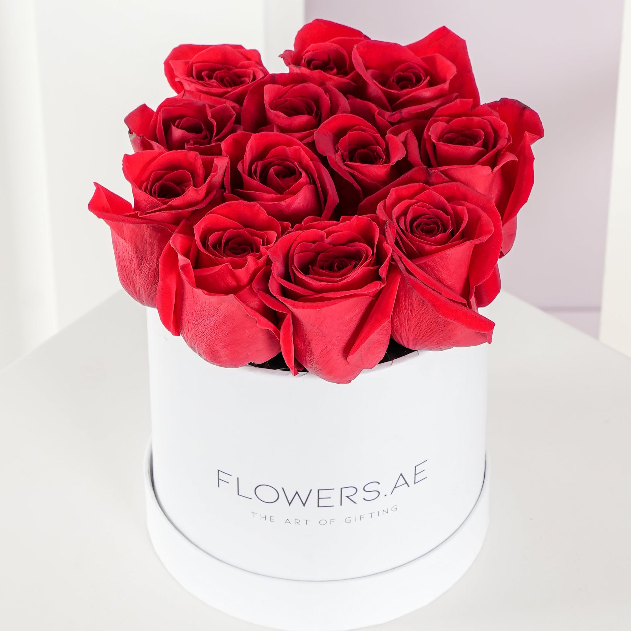 Petite Red Roses Hatbox